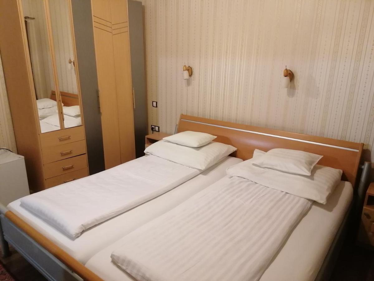 Sosto Apartman Hotel Nyiregyhaza Exterior photo